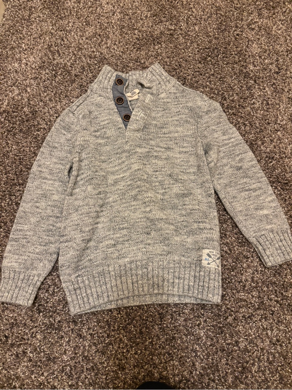 L.O.G.G. Boys Gray Sweater Size 4-6U Like New